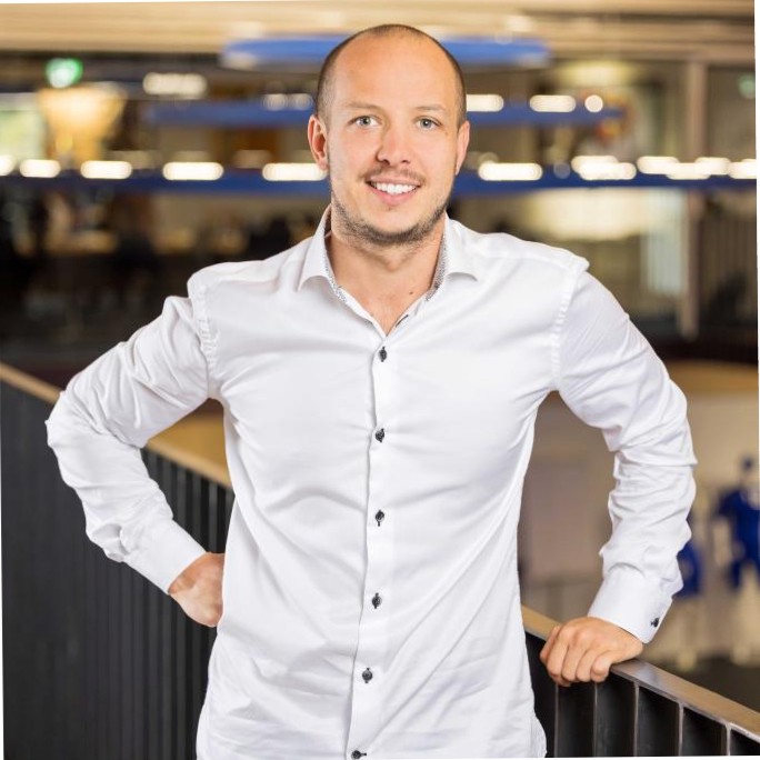 Porträt von Julian Ebner